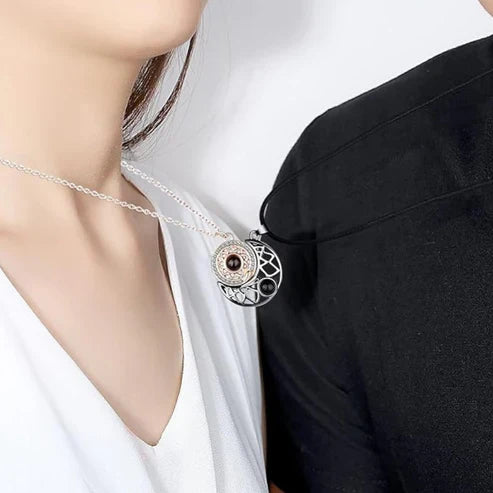 COLLAR SOL Y LUNA 100 IDIOMAS